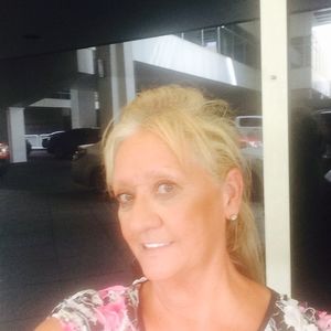 Meet your Posher, Beth